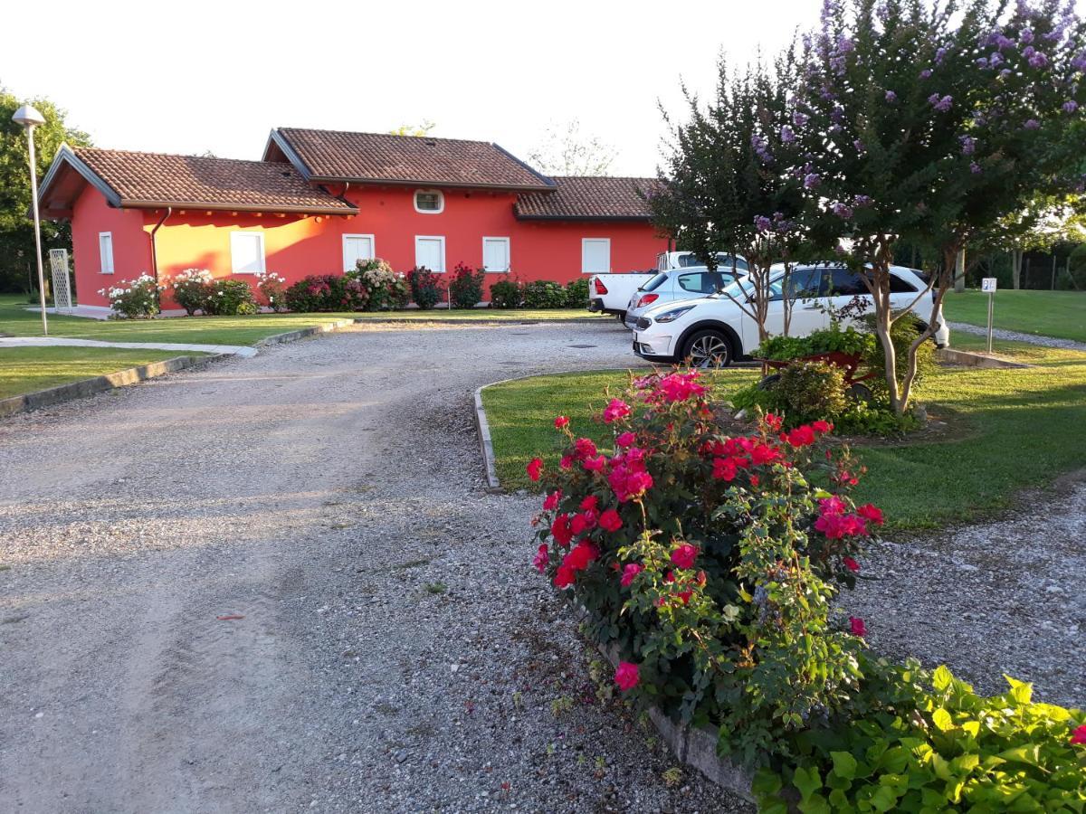 Dogana Vecchia - Hotel & Residence B&B Ristorante & Pizzeria Trivignano Udinese Екстериор снимка